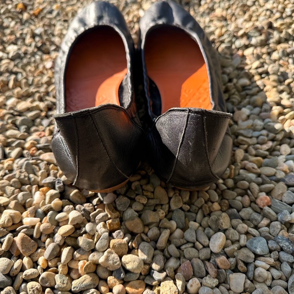 HERMÈS BLACK LEATHER VINTAGE BALLET FLATS SIZE 38 - Picture 3 of 7